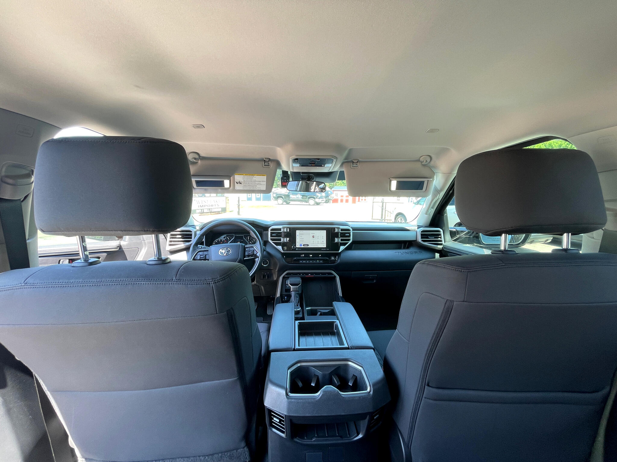 Vehicle image 34 of 48