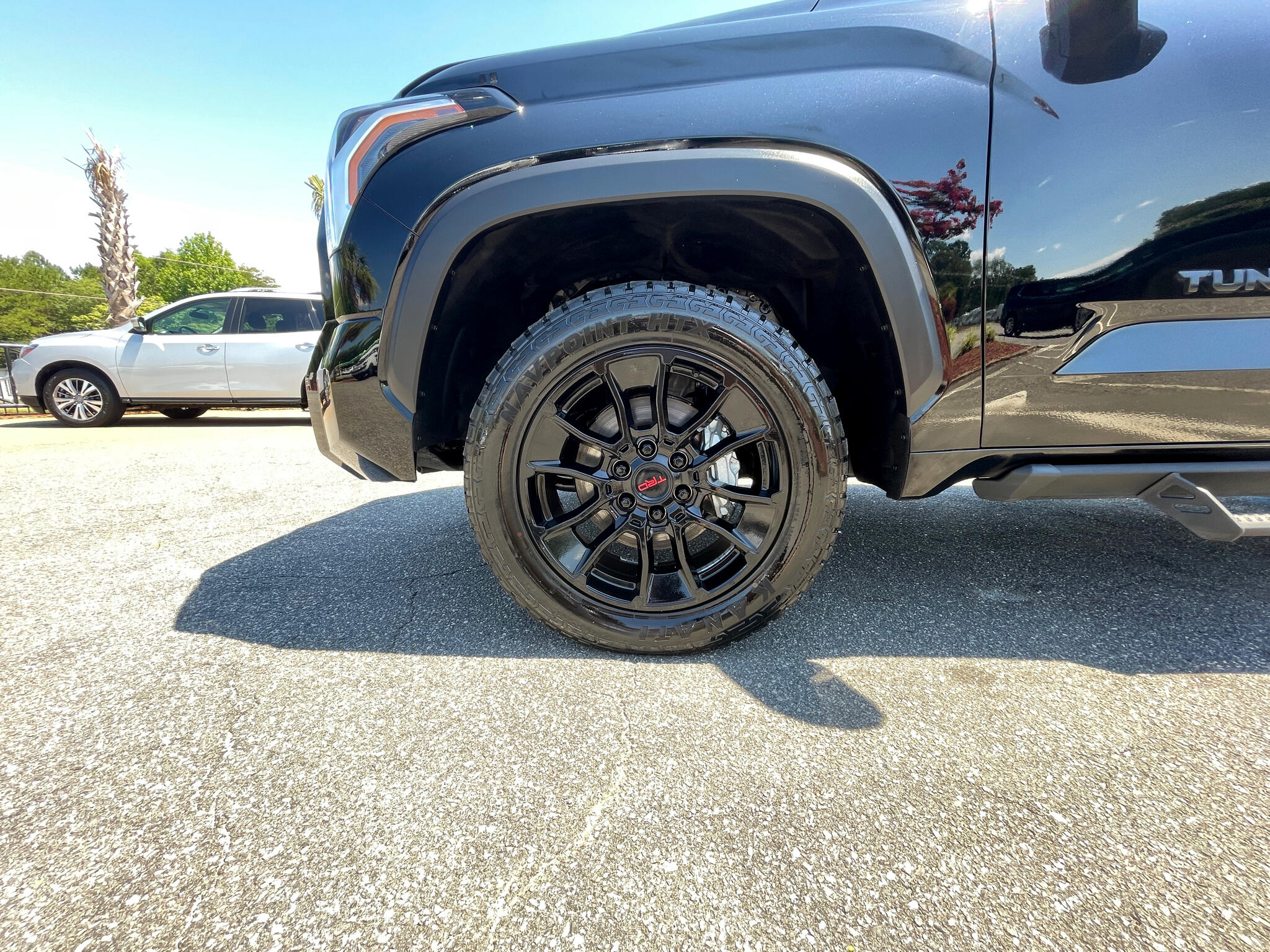 Vehicle image 17 of 48