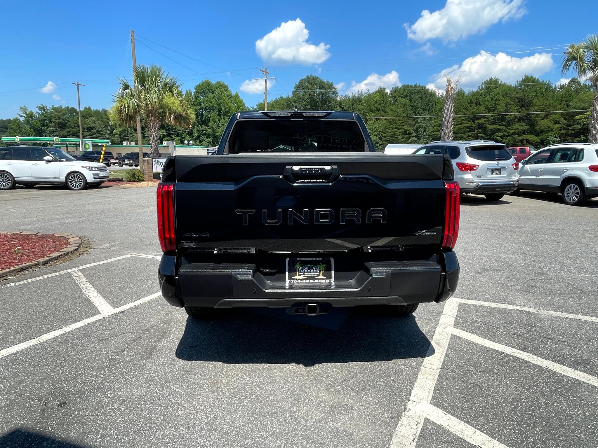 Vehicle image 40 of 48