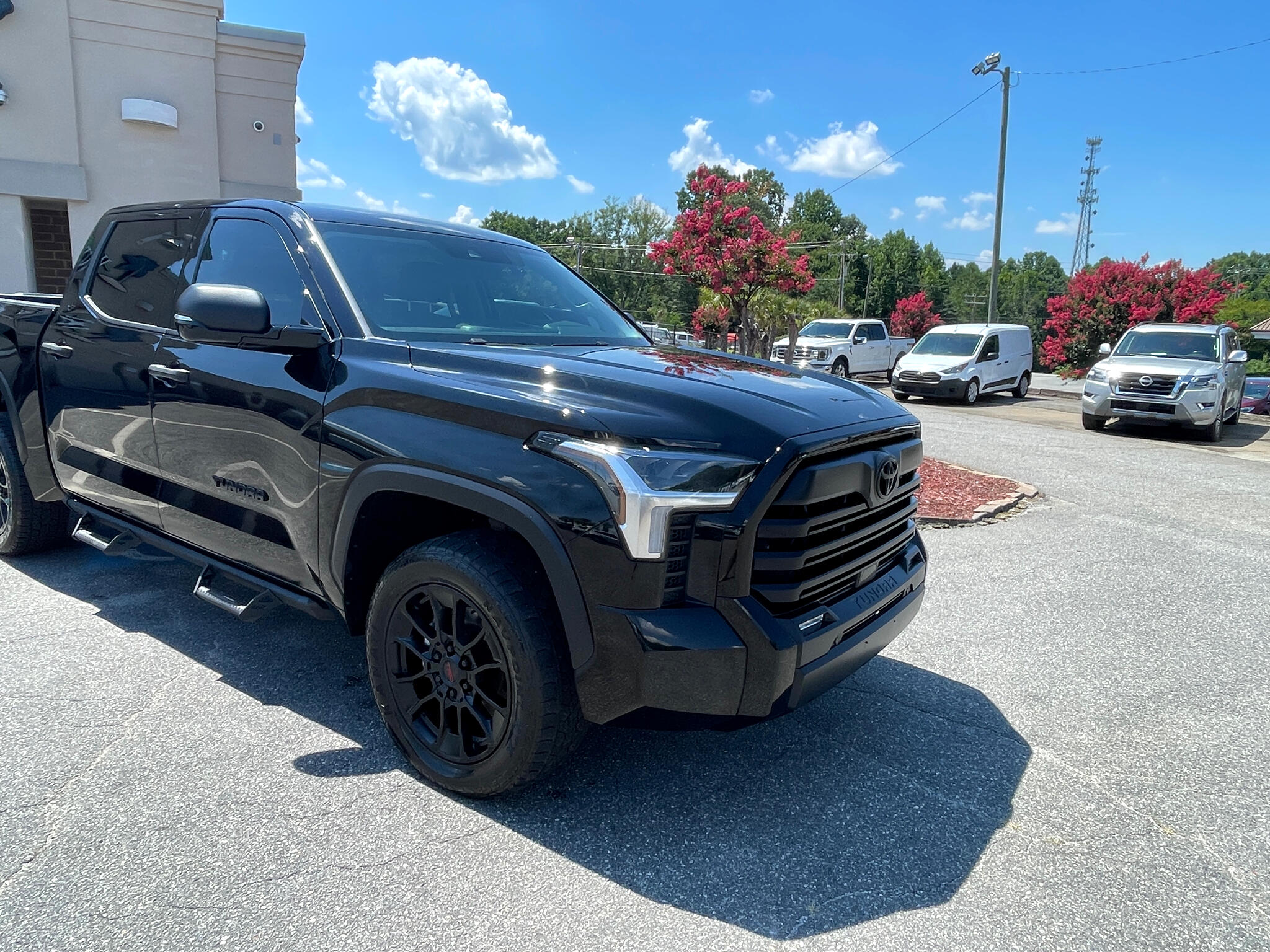 Vehicle image 5 of 48