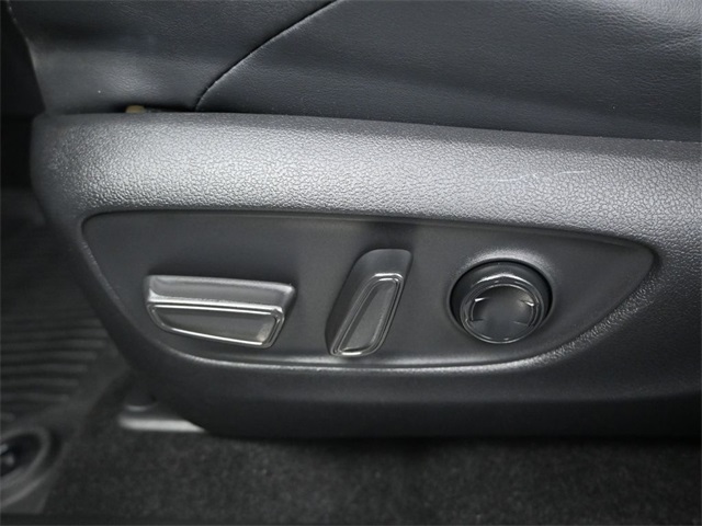Vehicle image 31 of 56