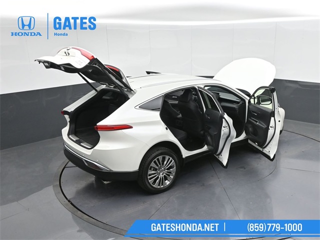 Vehicle image 22 of 56