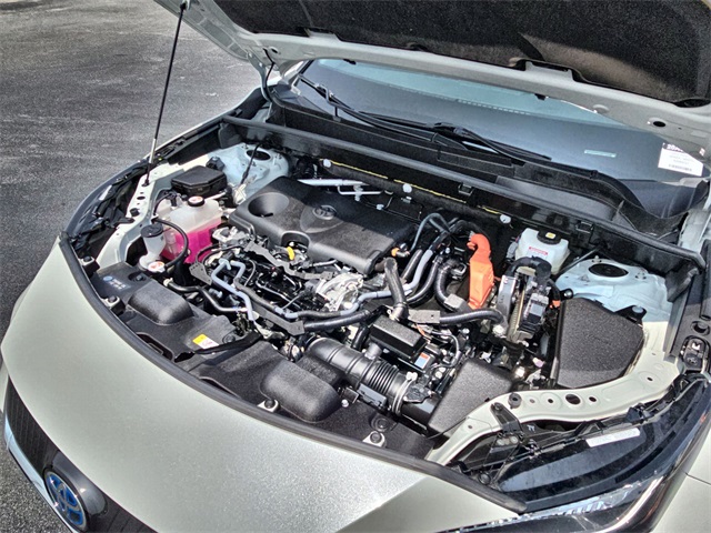 Vehicle image 17 of 28