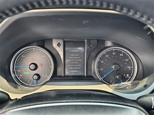 Vehicle image 24 of 28