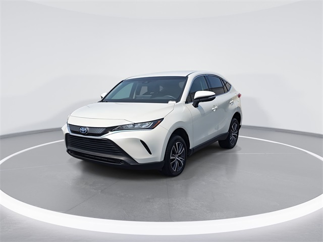 Vehicle image 3 of 28
