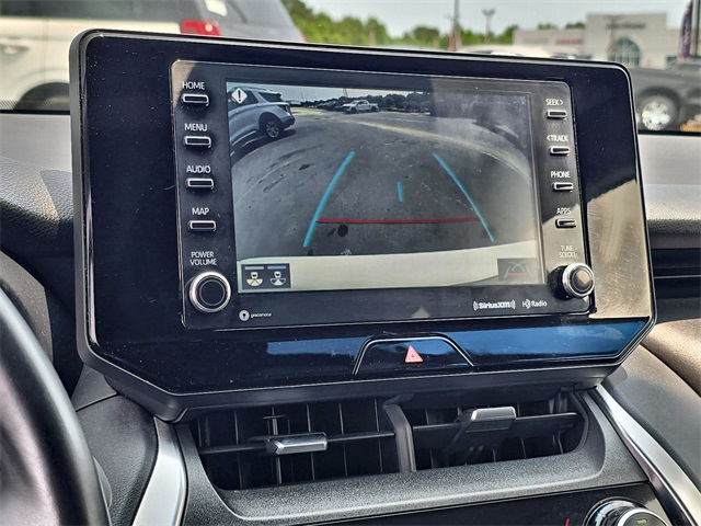 Vehicle image 27 of 28