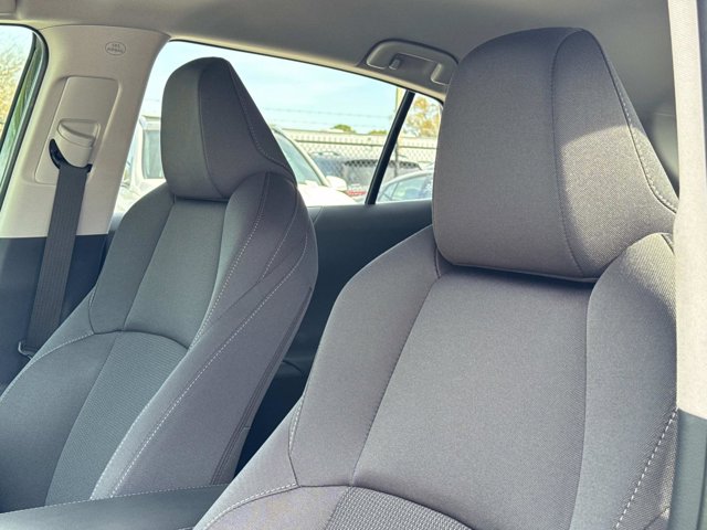 Vehicle image 12 of 28