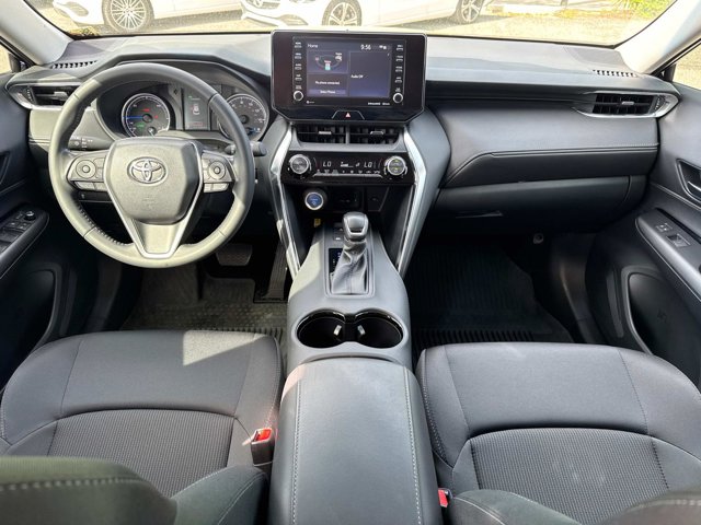 Vehicle image 19 of 28
