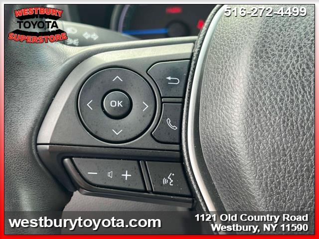 Vehicle image 26 of 36