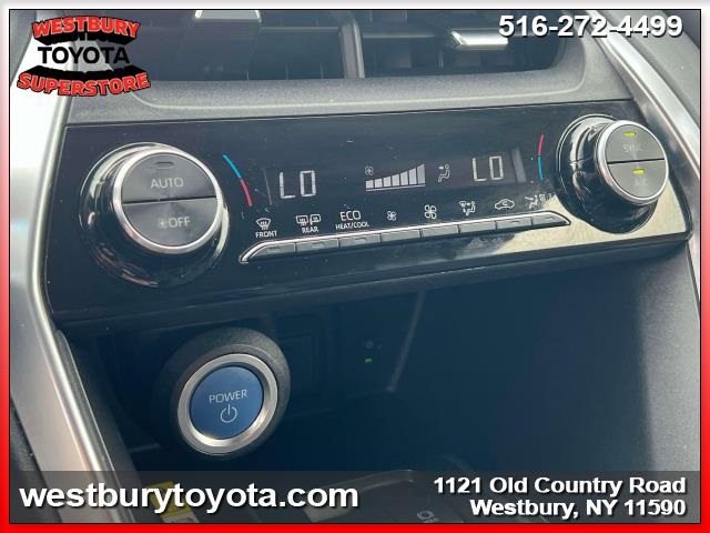 Vehicle image 35 of 36