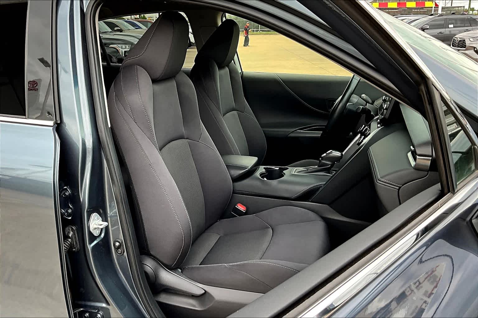 Vehicle image 10 of 36