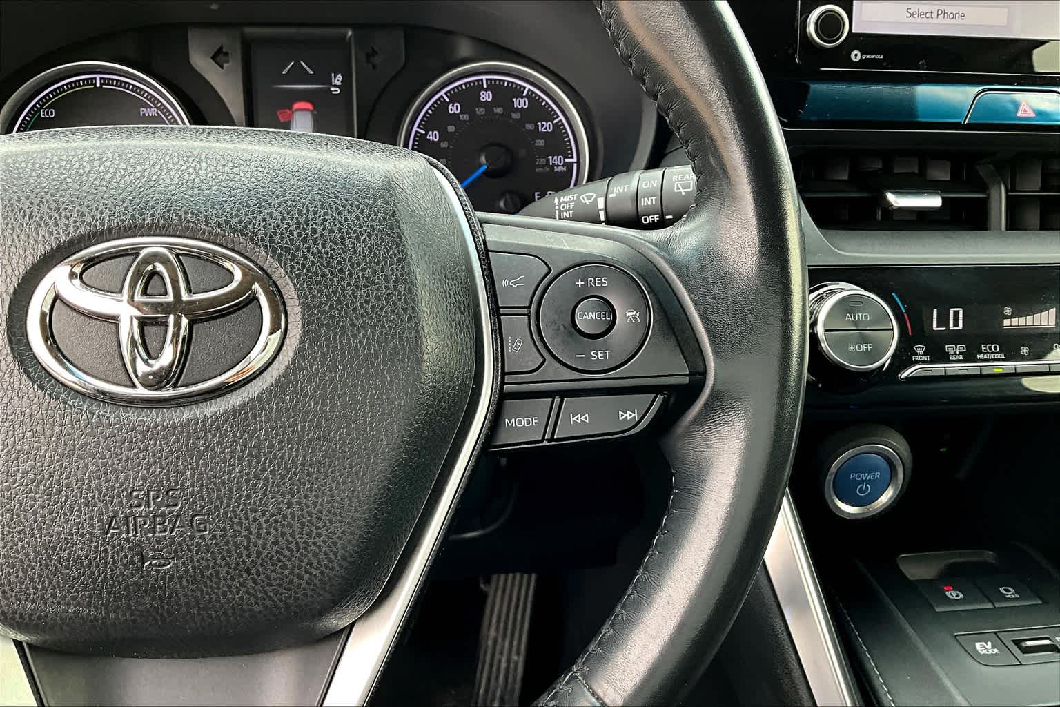 Vehicle image 24 of 36