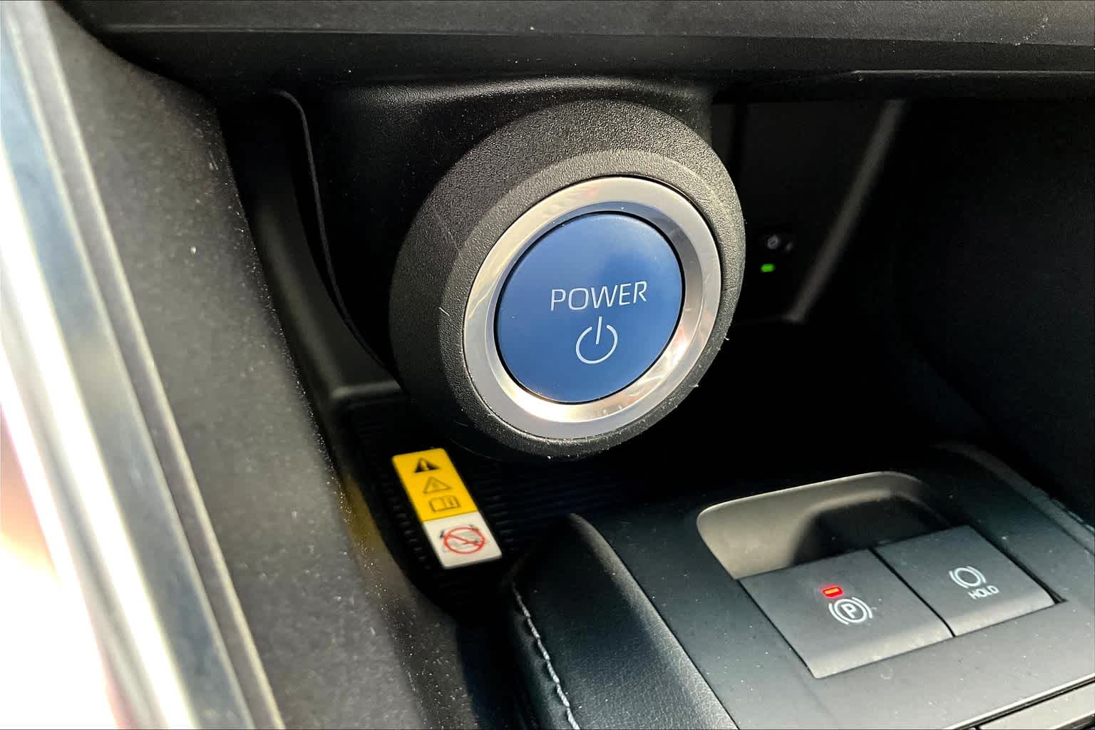 Vehicle image 34 of 36