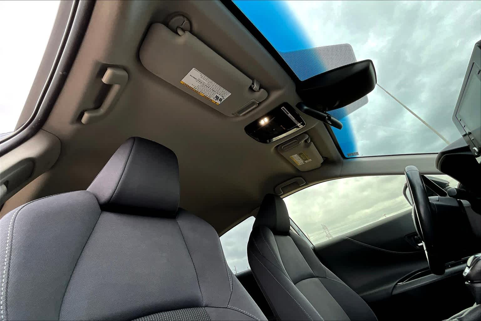 Vehicle image 13 of 36