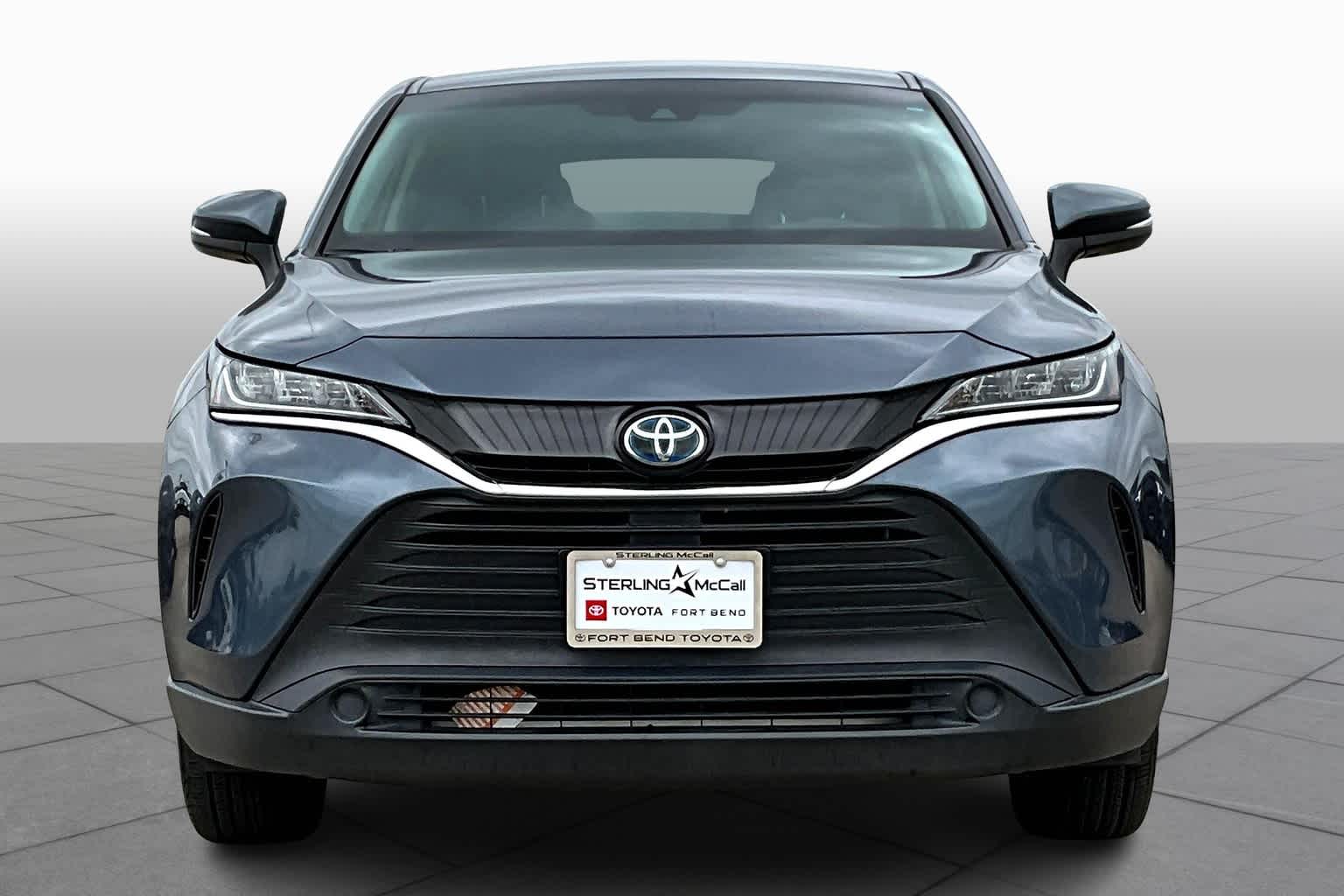 Vehicle image 3 of 36