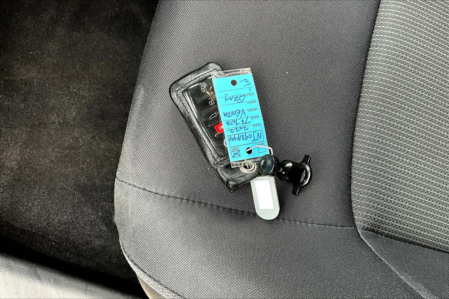 Vehicle image 14 of 36