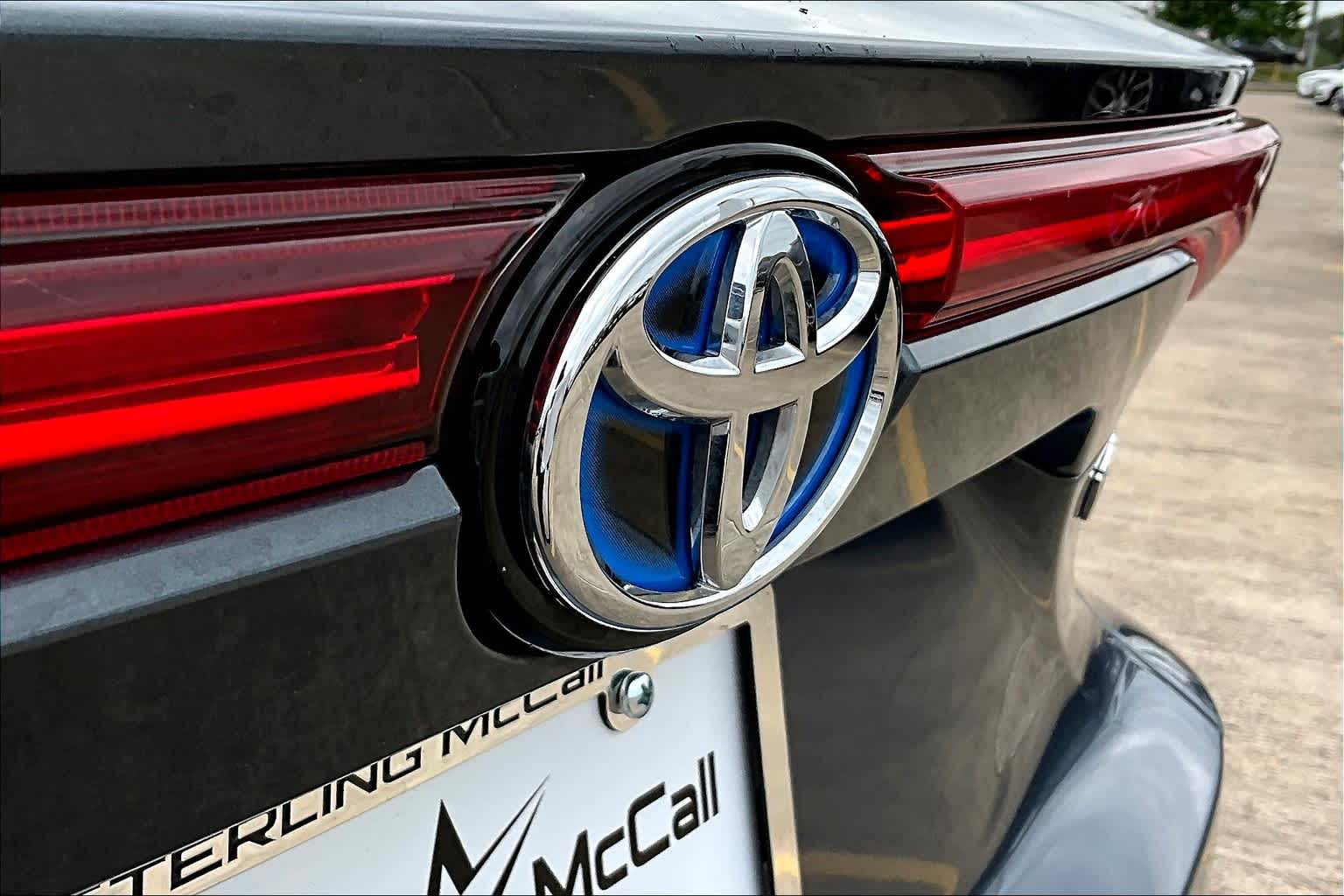 Vehicle image 30 of 36
