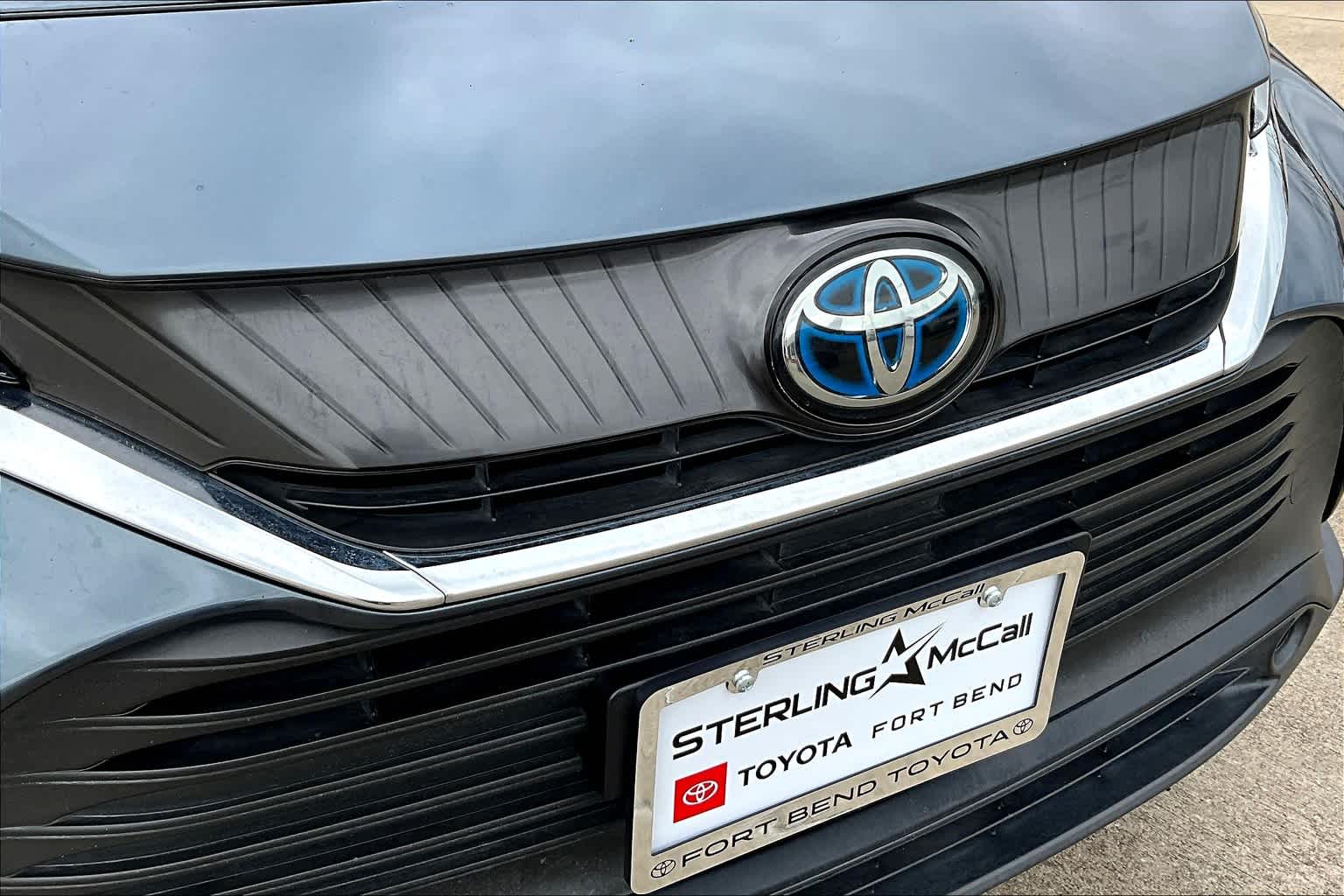 Vehicle image 29 of 36