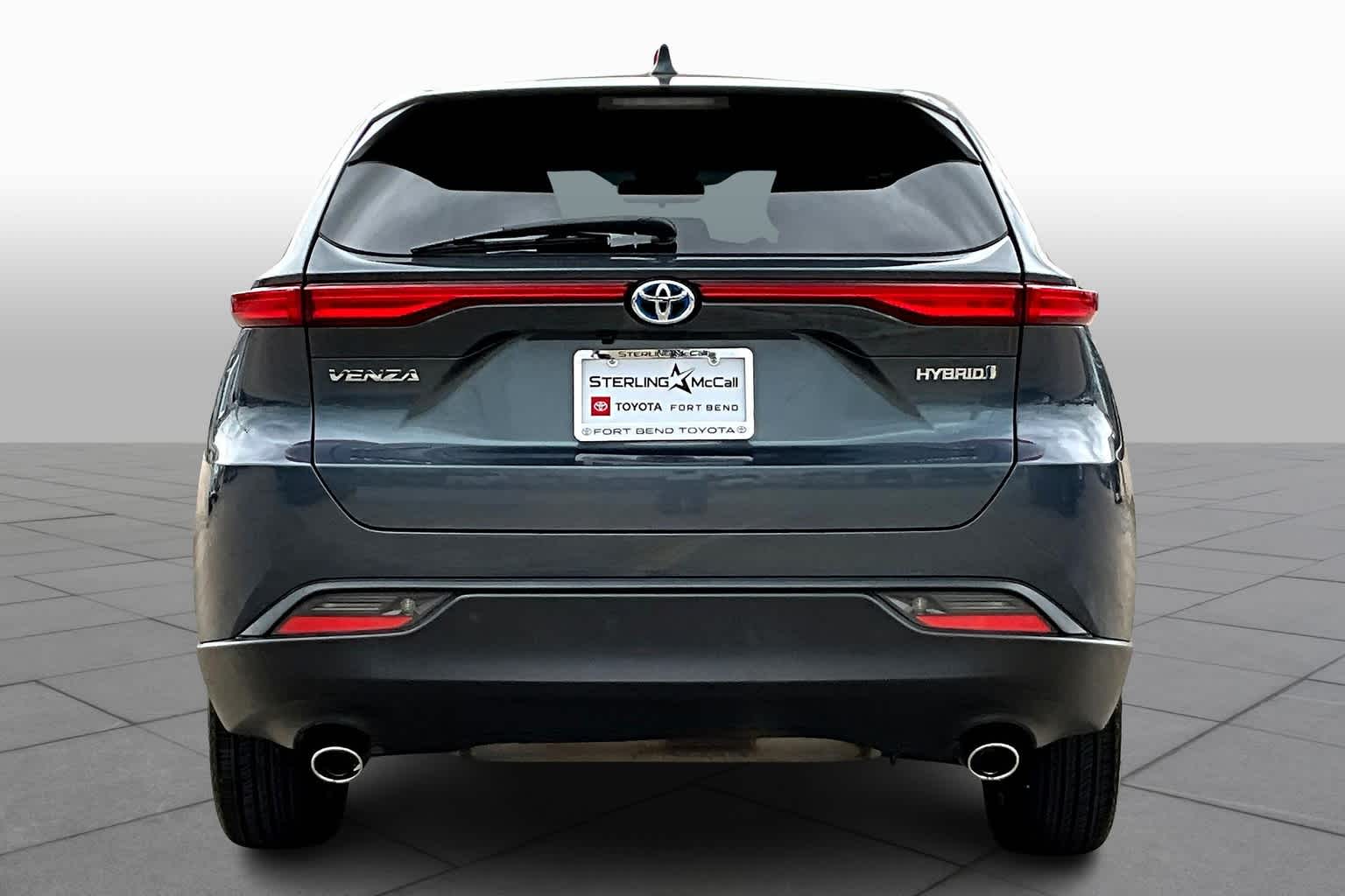 Vehicle image 4 of 36