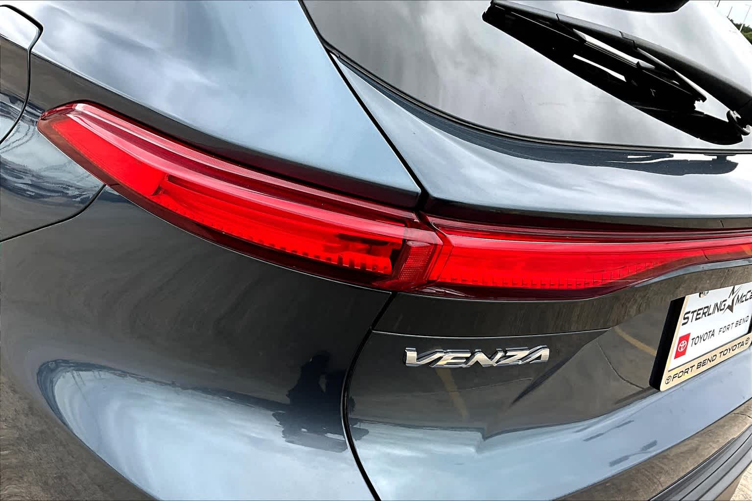 Vehicle image 28 of 36