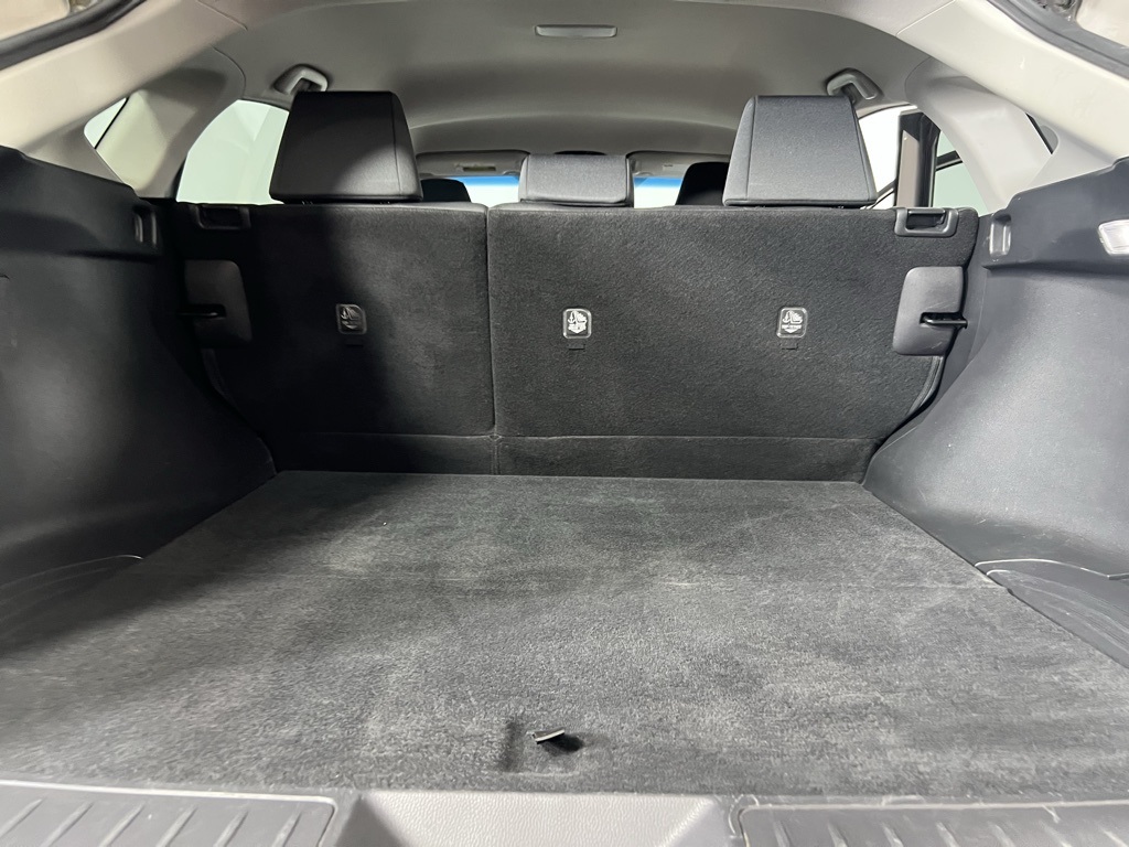 Vehicle image 29 of 49