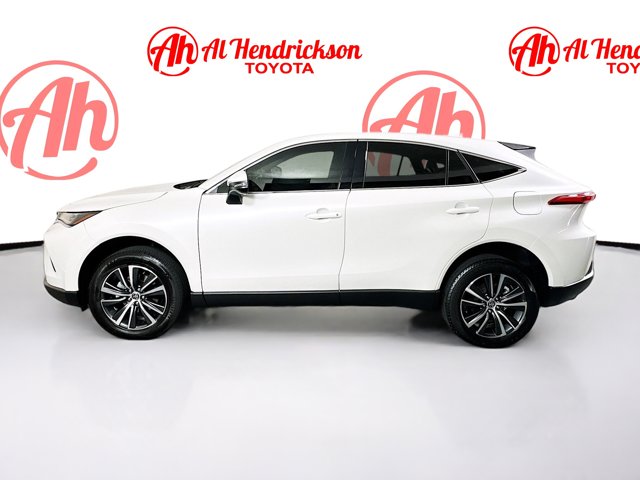 Vehicle image 8 of 33