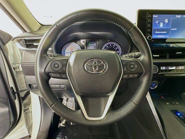 Vehicle image 15 of 33