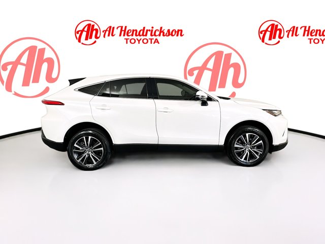 Vehicle image 4 of 33