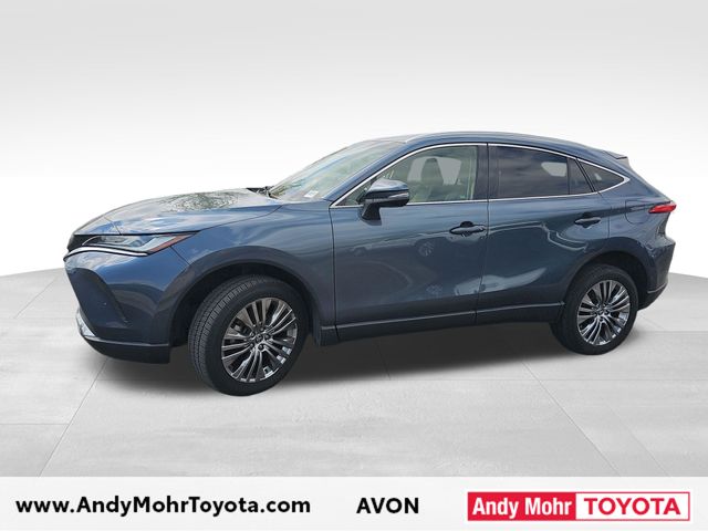 2022 Toyota Venza XLE Image 1 of 12