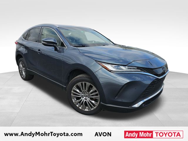 2022 Toyota Venza XLE Image 3 of 12