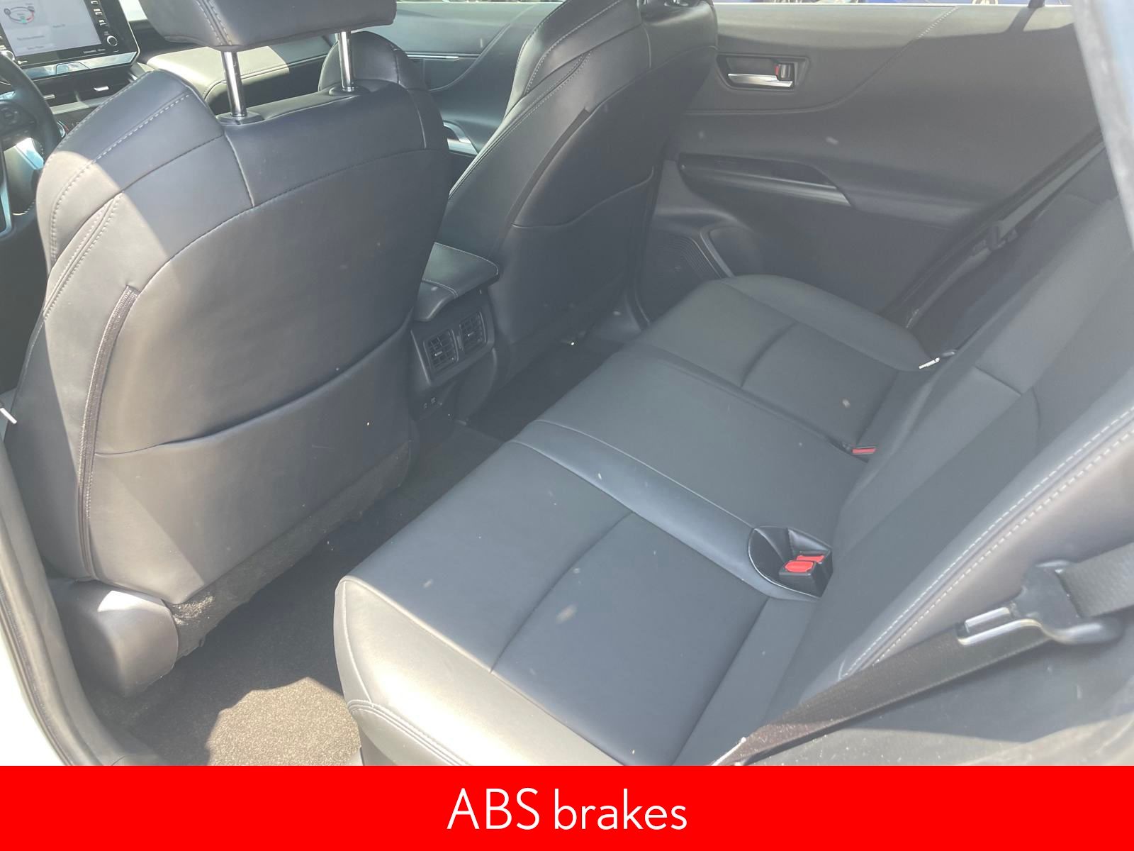 Vehicle image 19 of 20