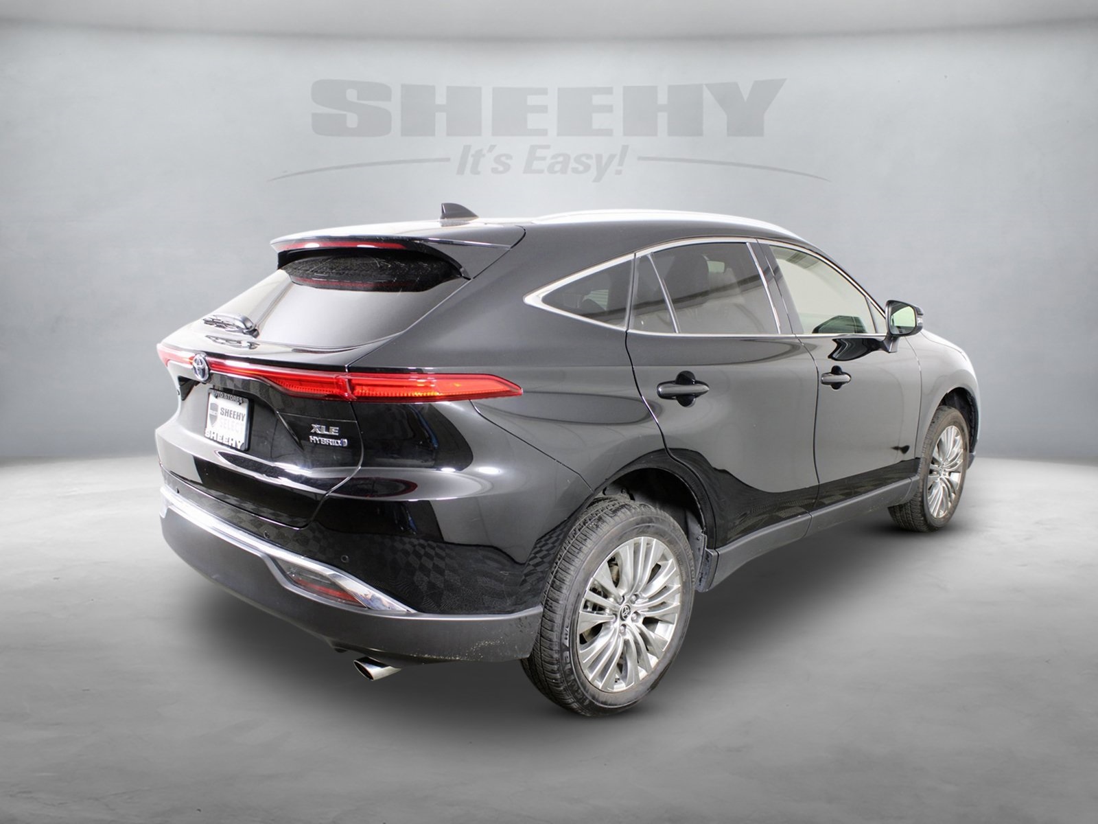 Vehicle image 4 of 29