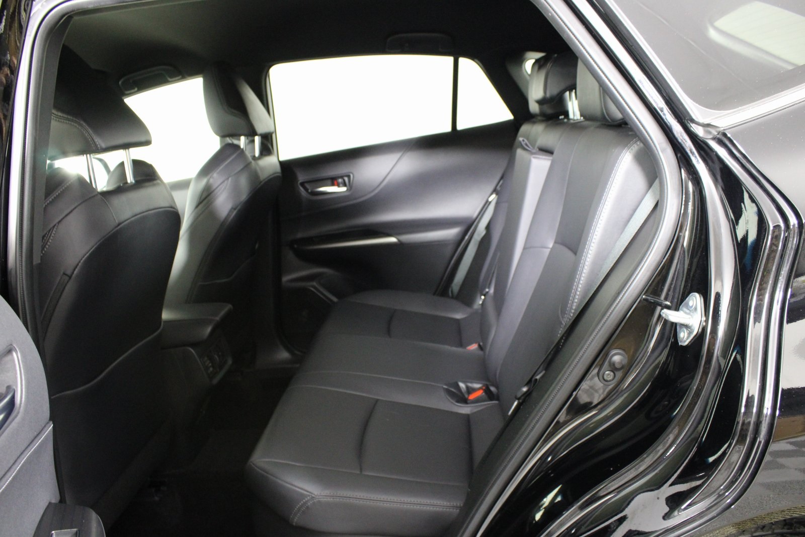 Vehicle image 12 of 29