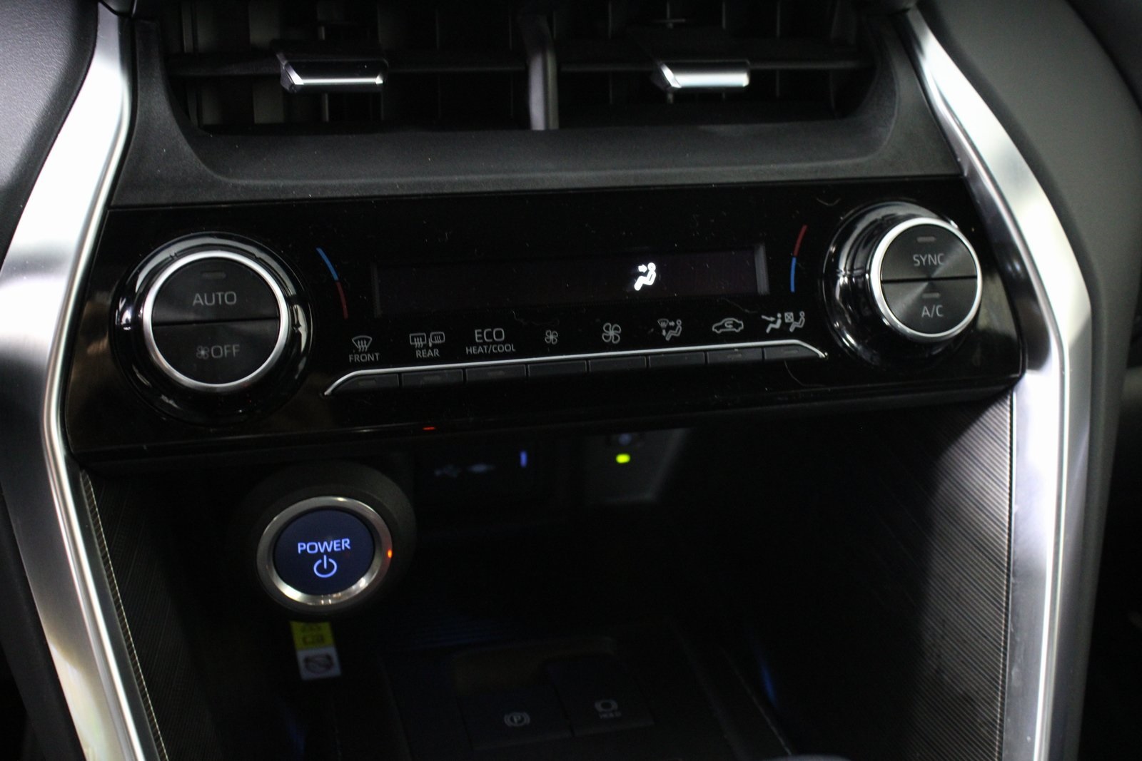 Vehicle image 22 of 29