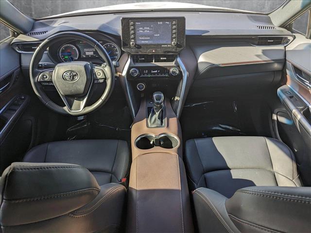 Vehicle image 16 of 22