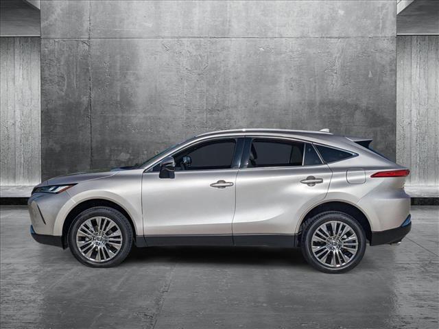 Vehicle image 8 of 22
