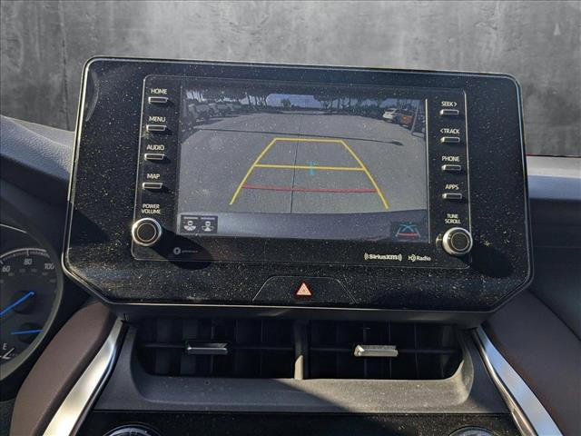 Vehicle image 13 of 22