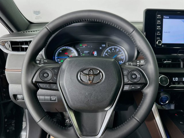 Vehicle image 12 of 30