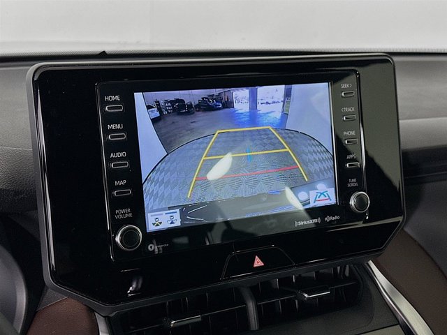 Vehicle image 14 of 30