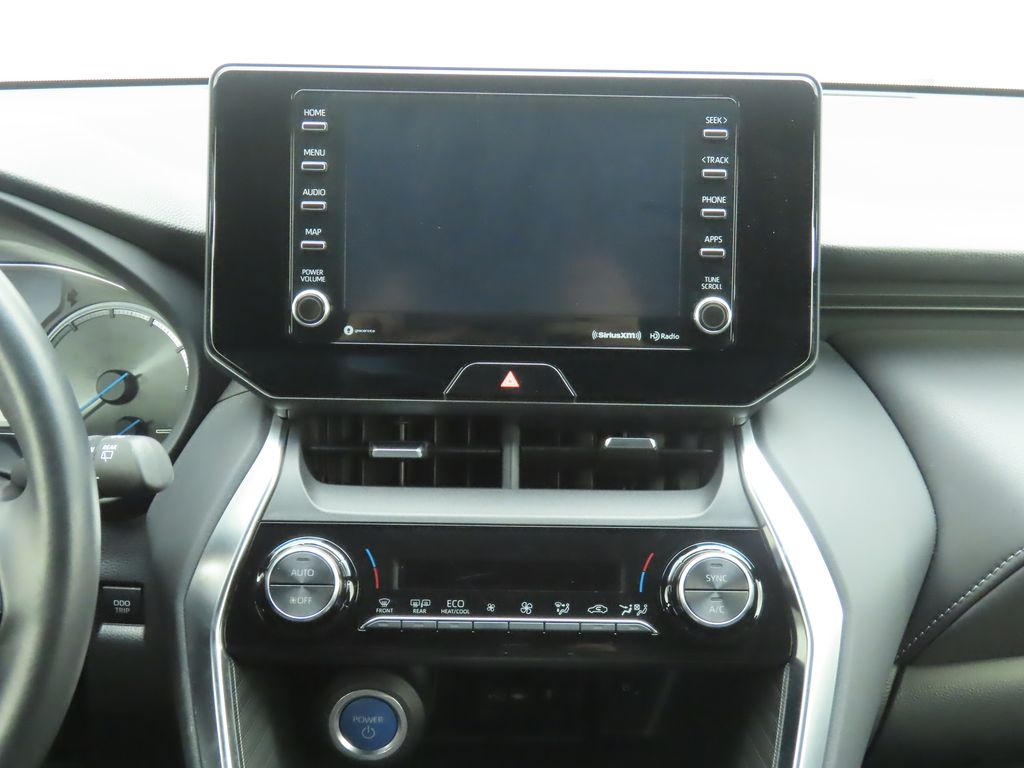 Vehicle image 14 of 35
