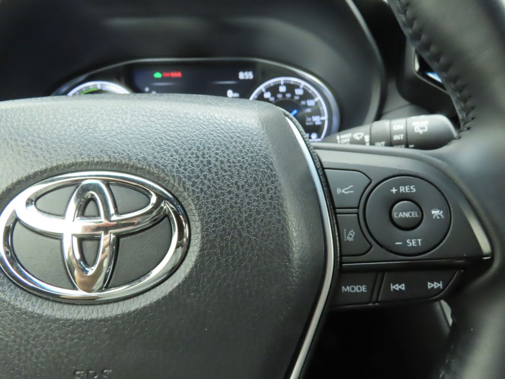 Vehicle image 12 of 35