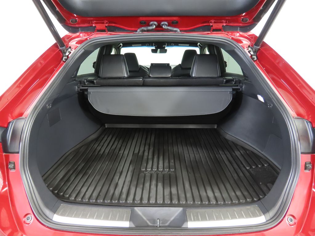 Vehicle image 28 of 35