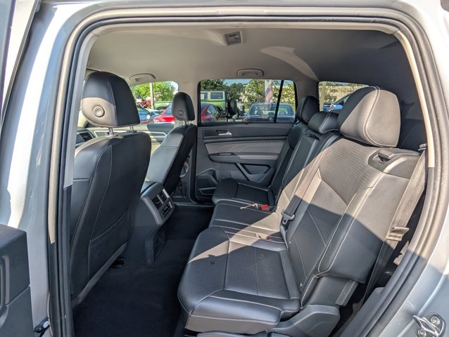 Vehicle image 16 of 30