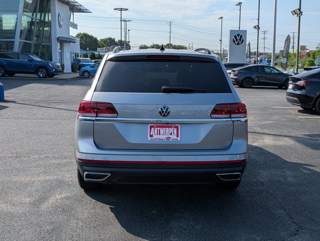 Vehicle image 7 of 30