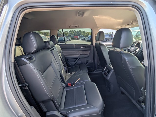 Vehicle image 13 of 30