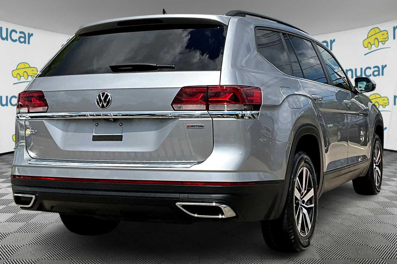Vehicle image 4 of 35