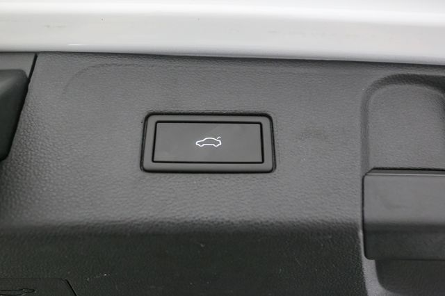 2022 Volkswagen Atlas 2.0T SEL Image 40 of 50