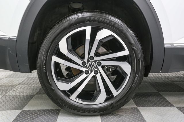 2022 Volkswagen Atlas 2.0T SEL Image 13 of 50