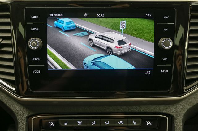 2022 Volkswagen Atlas 2.0T SEL Image 26 of 50