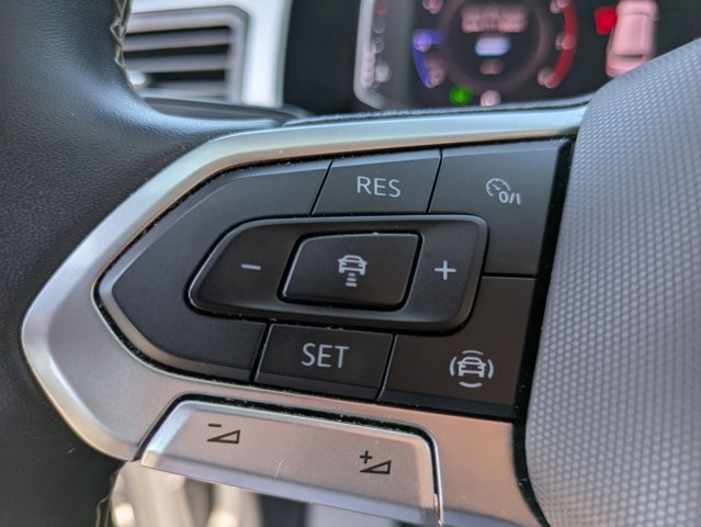 2022 Volkswagen Atlas 2.0T SE Technology Image 25 of 28